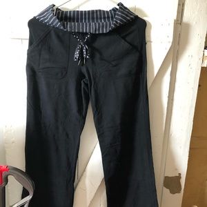 Bundle of older style lululemon pants